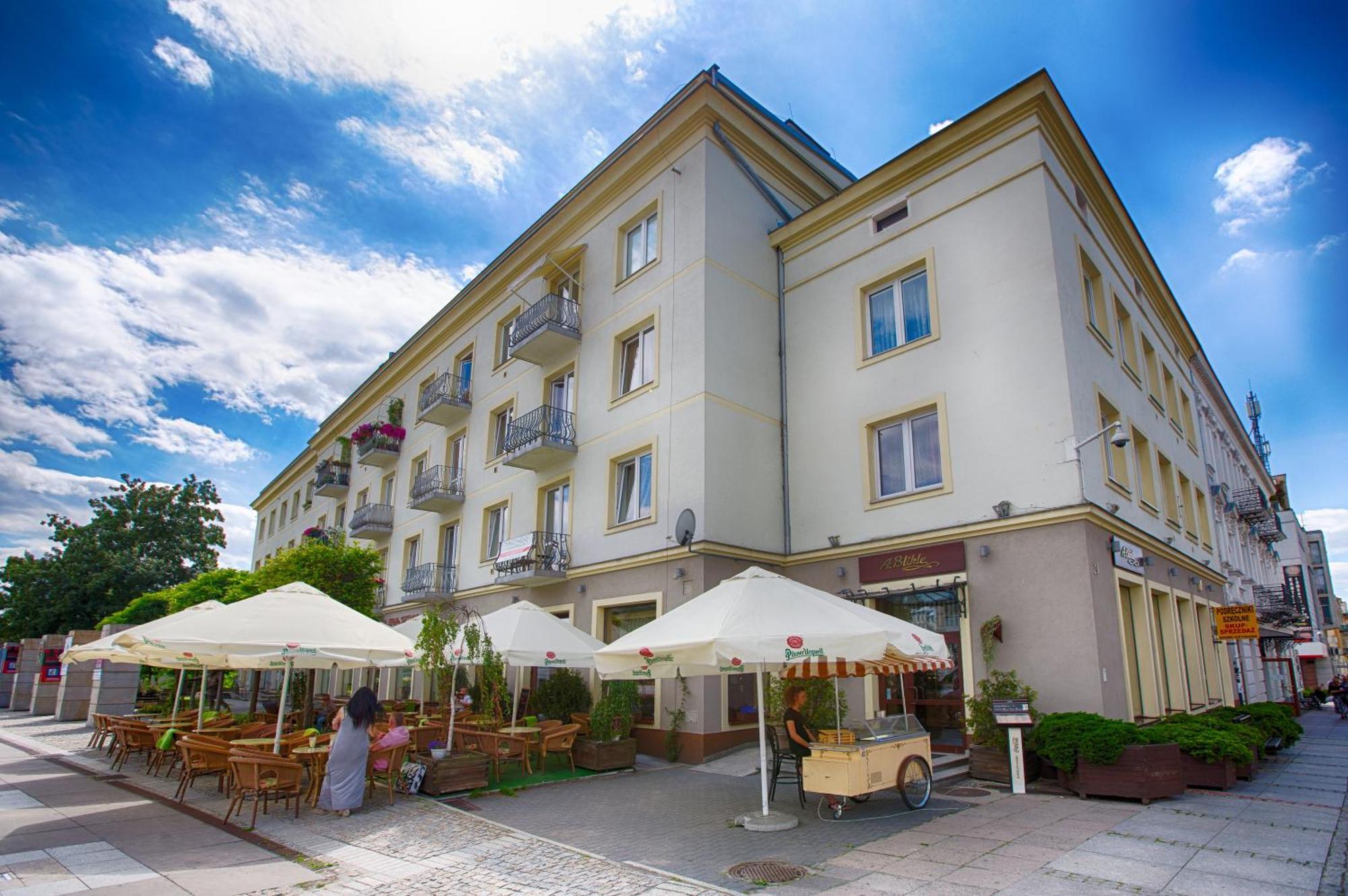 Apartamenty Sienkiewicza - Bezplatny Parking, Centrum, Park, Fv Kielce Exterior foto