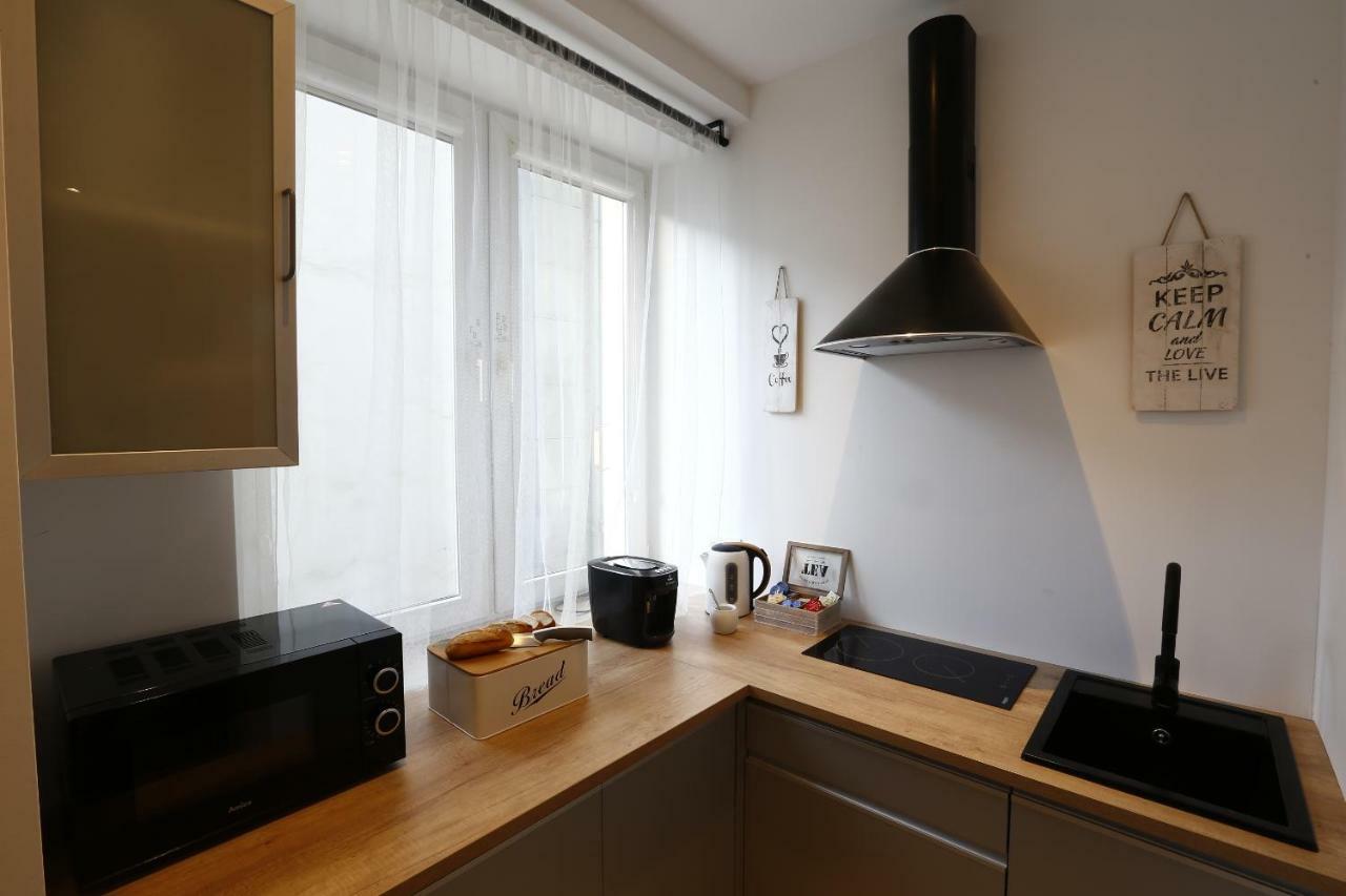 Apartamenty Sienkiewicza - Bezplatny Parking, Centrum, Park, Fv Kielce Exterior foto